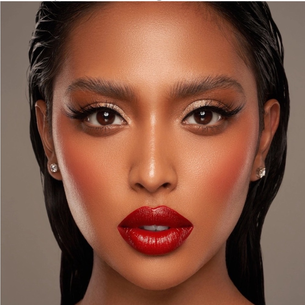DANESSA MYRICKS Vision Flush In Cherry Bomb (Candy Apple Red)